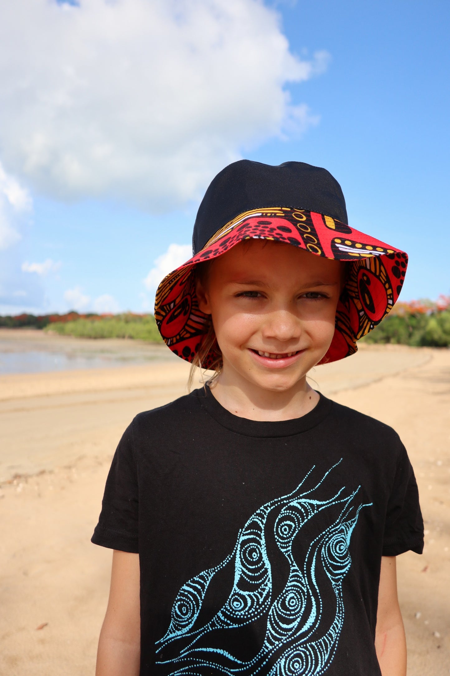 'Bold Land' | Bucket Hat