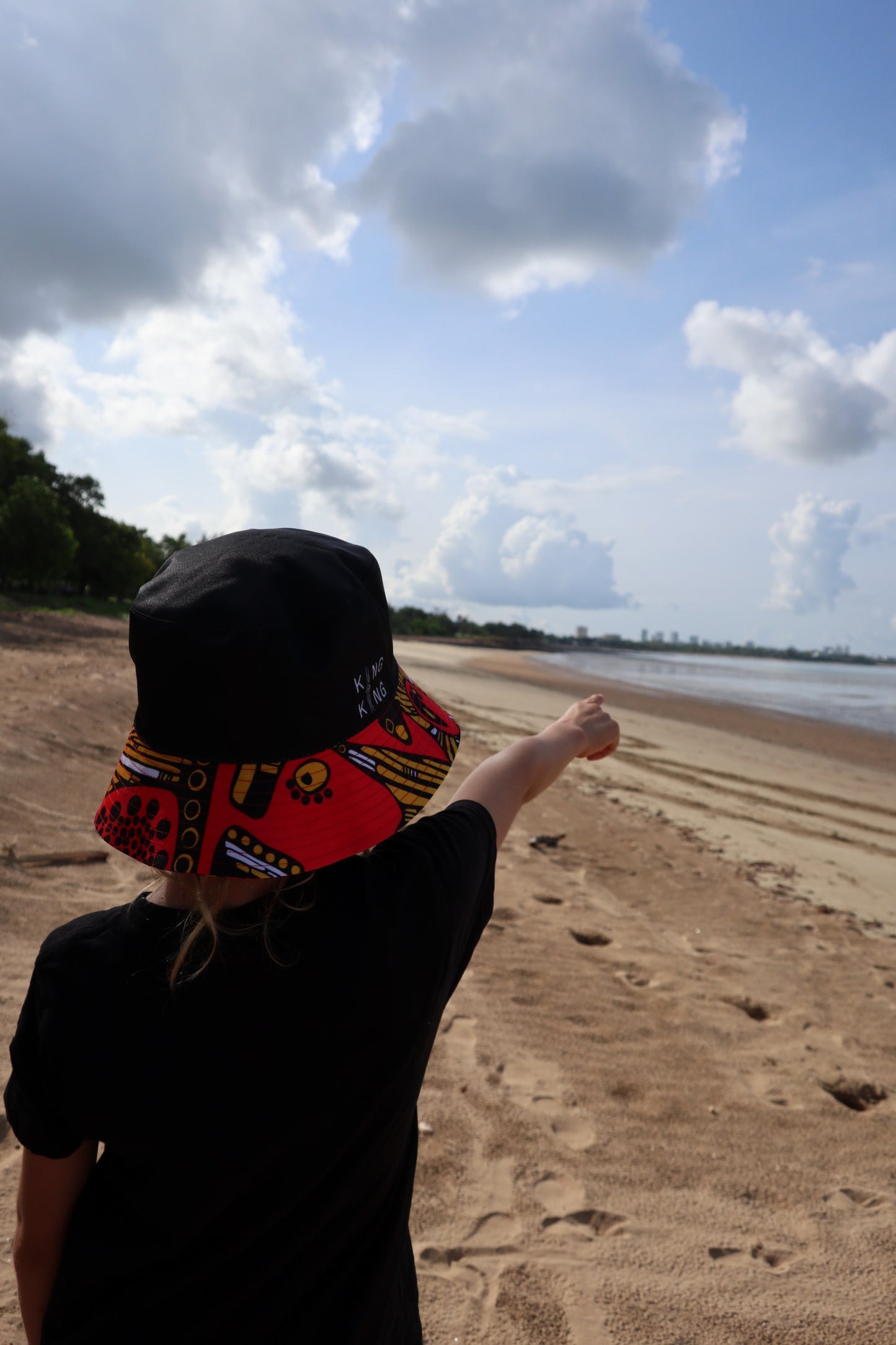 'Bold Land' | Bucket Hat