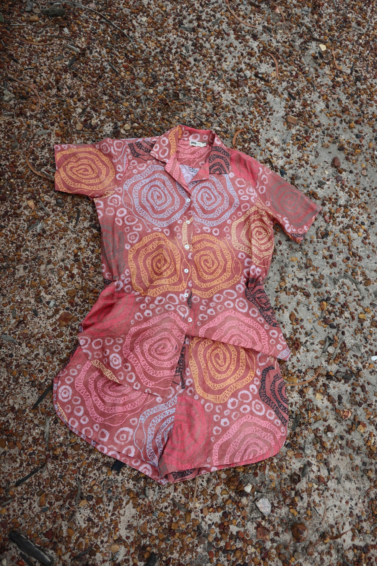 Sarrita King | Short Sleeve Shirt | Strike