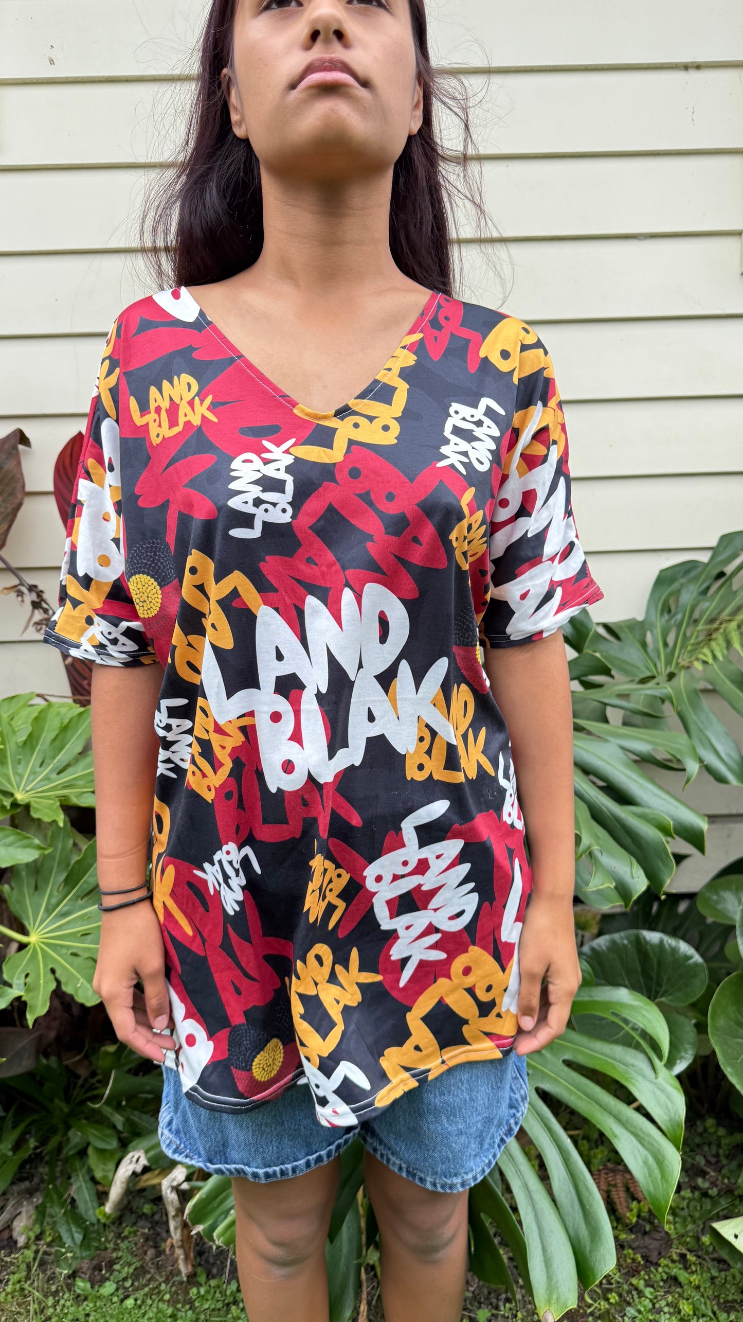 Tarisse King | Bat Wing Tee | Land Blak
