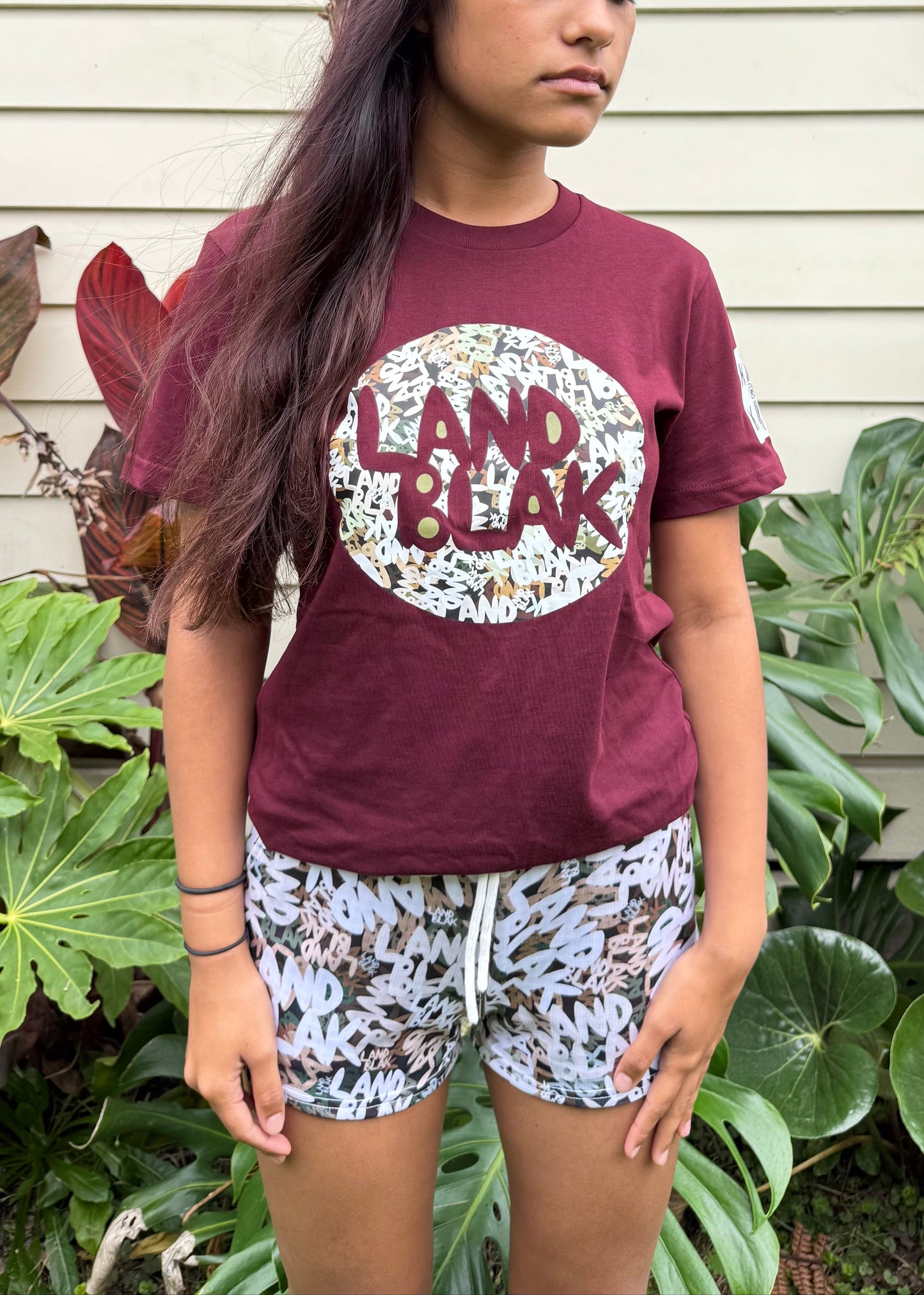 Land Blak burgandy camo tee