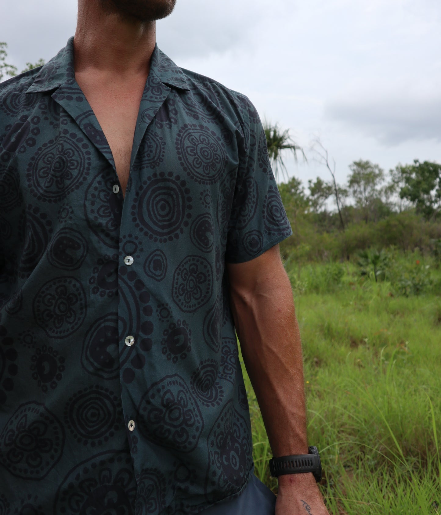 Sarrita King | Short Sleeve Shirt | MENS | Region
