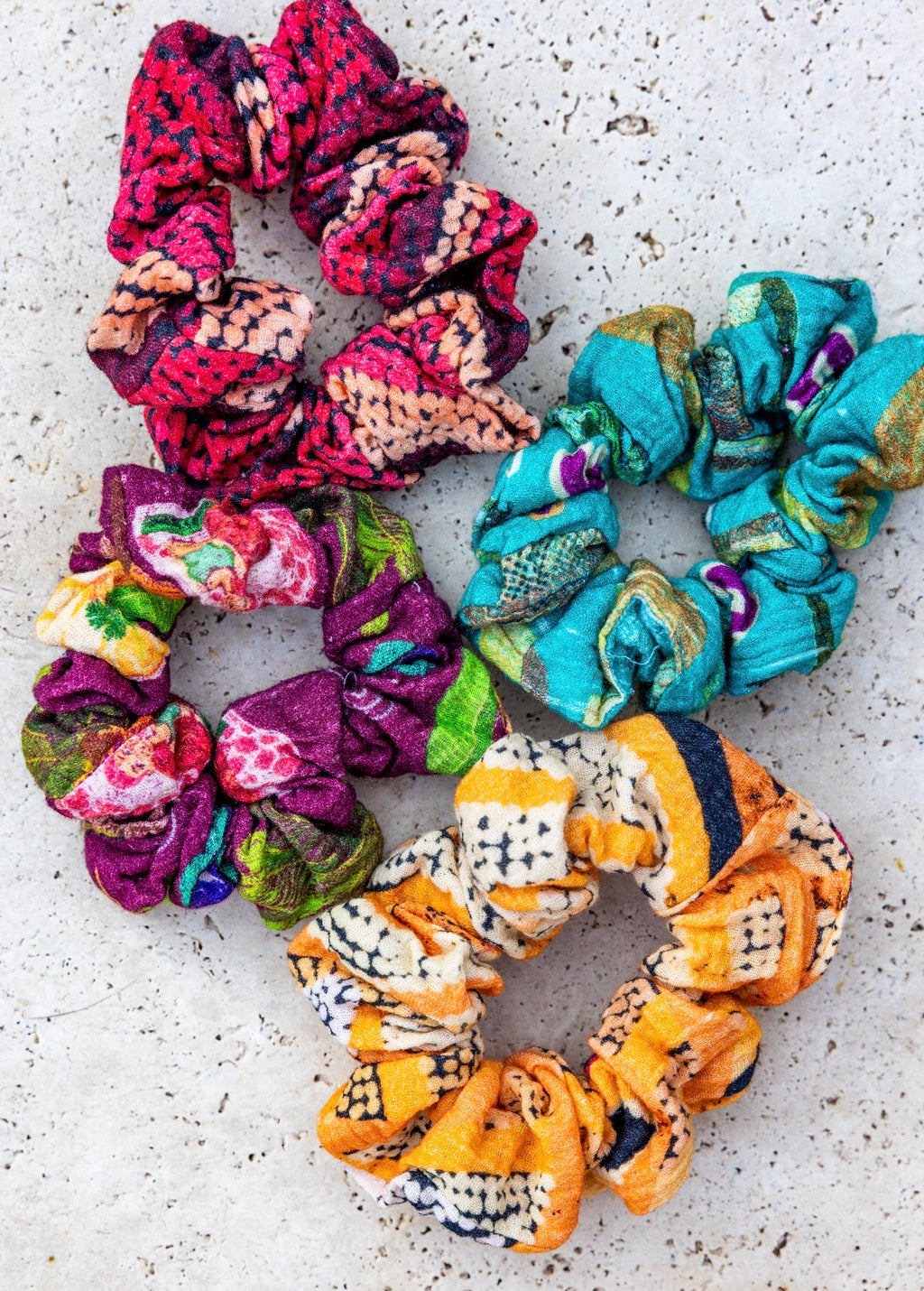 Premium muslin scrunchie