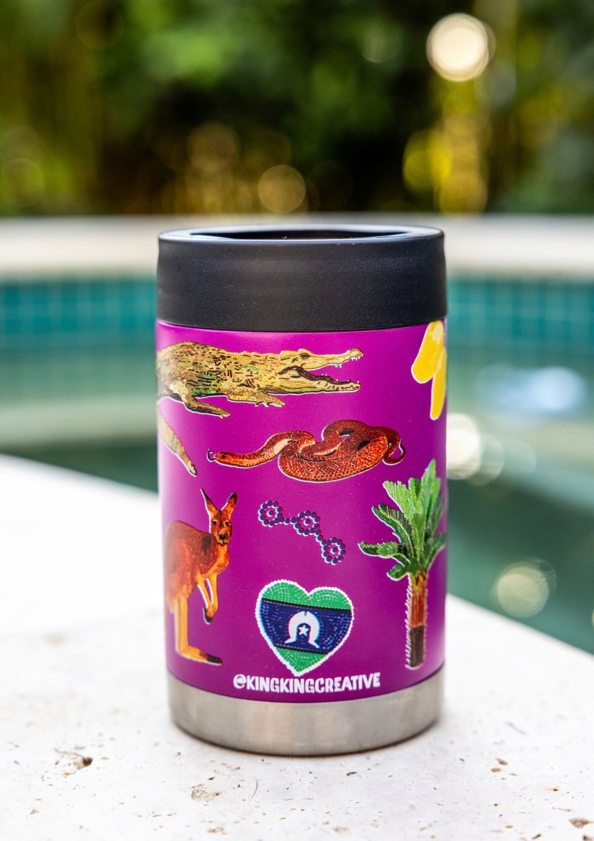 Insulated can cooler