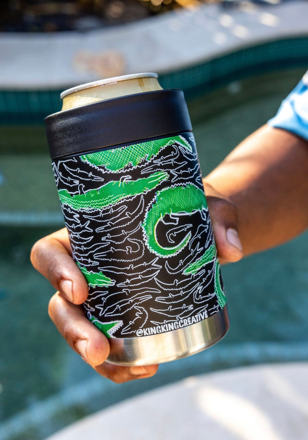 Insulated can cooler