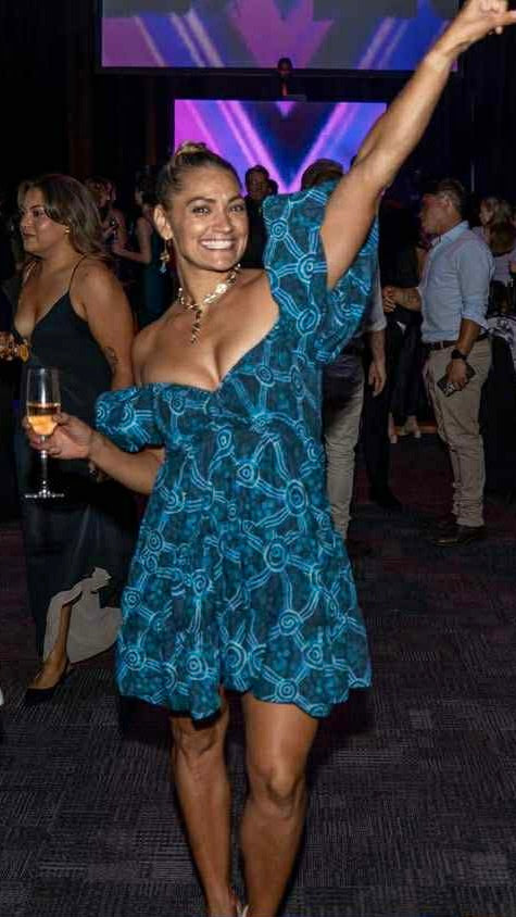 The Sarrita dress - short