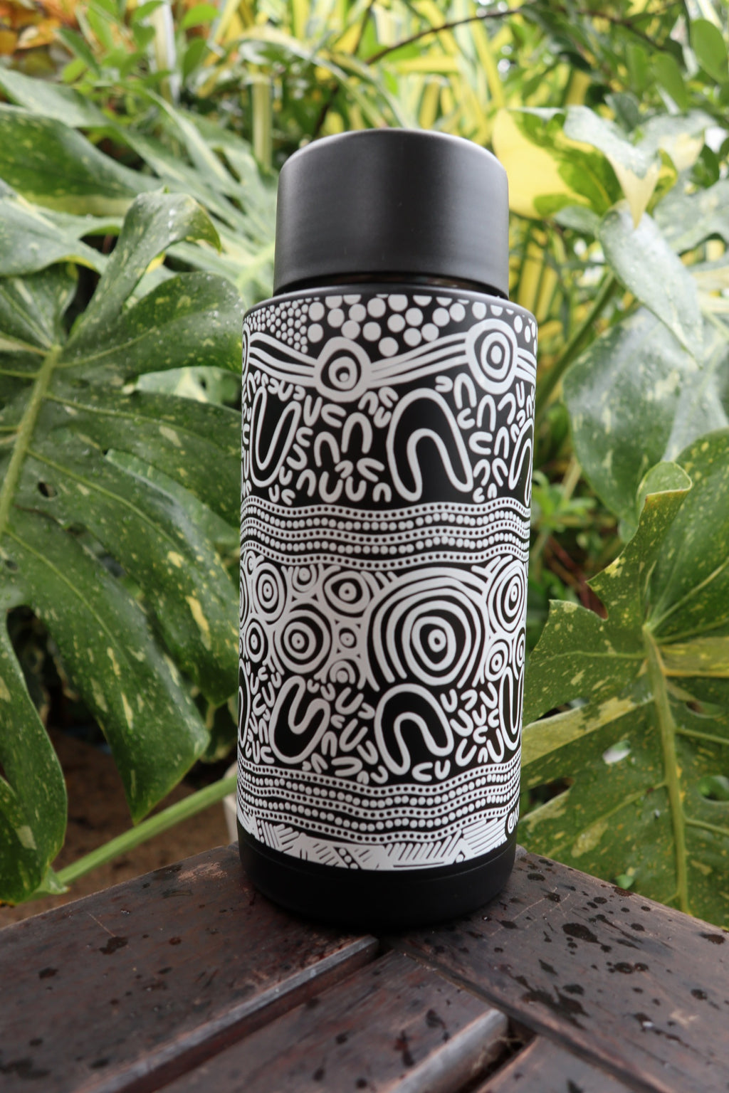 Layered Land 1L- 32oz Water Bottle – Aboriginal Art