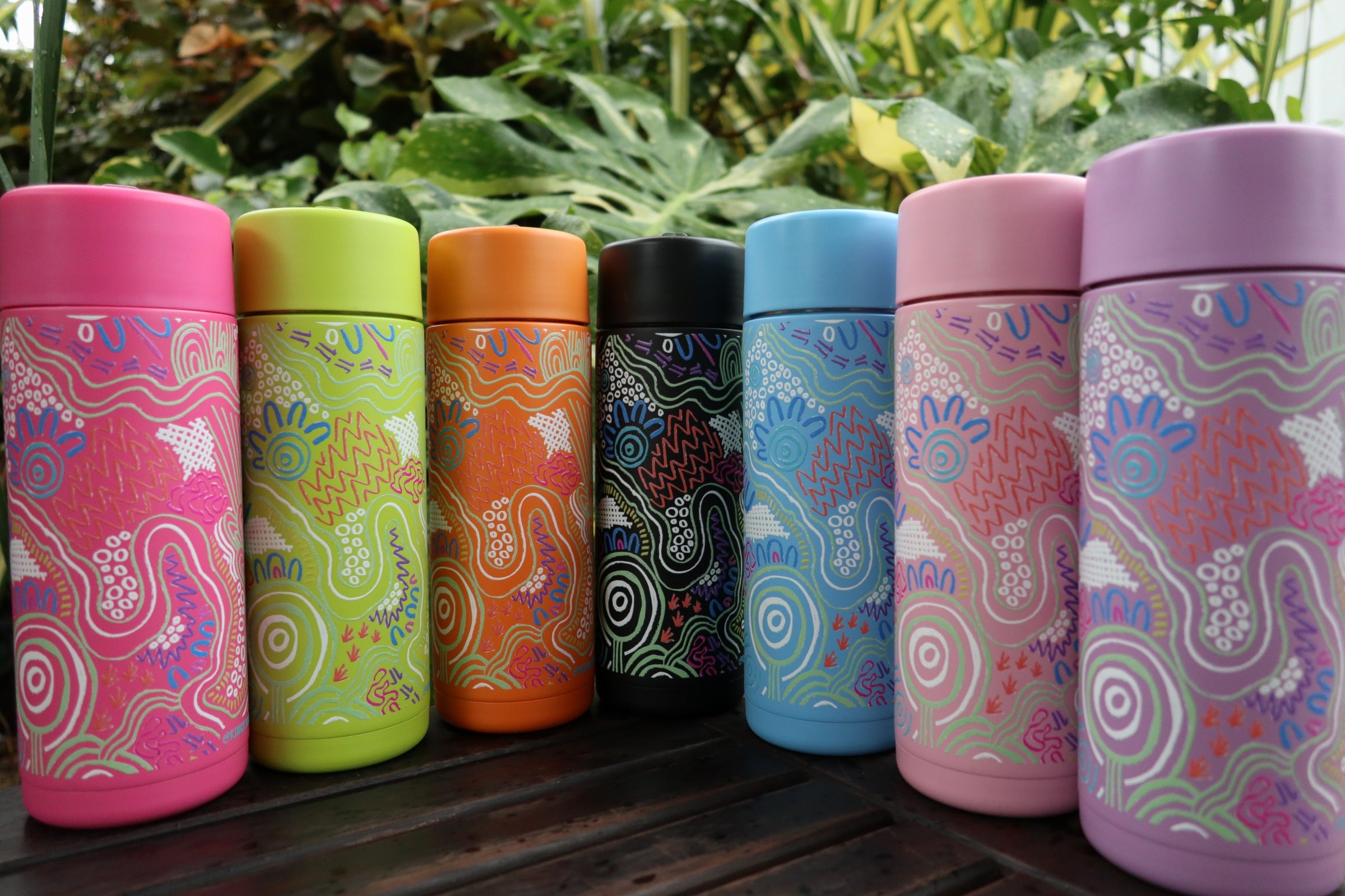 Tracking 590mL Water Bottle – Aboriginal Art