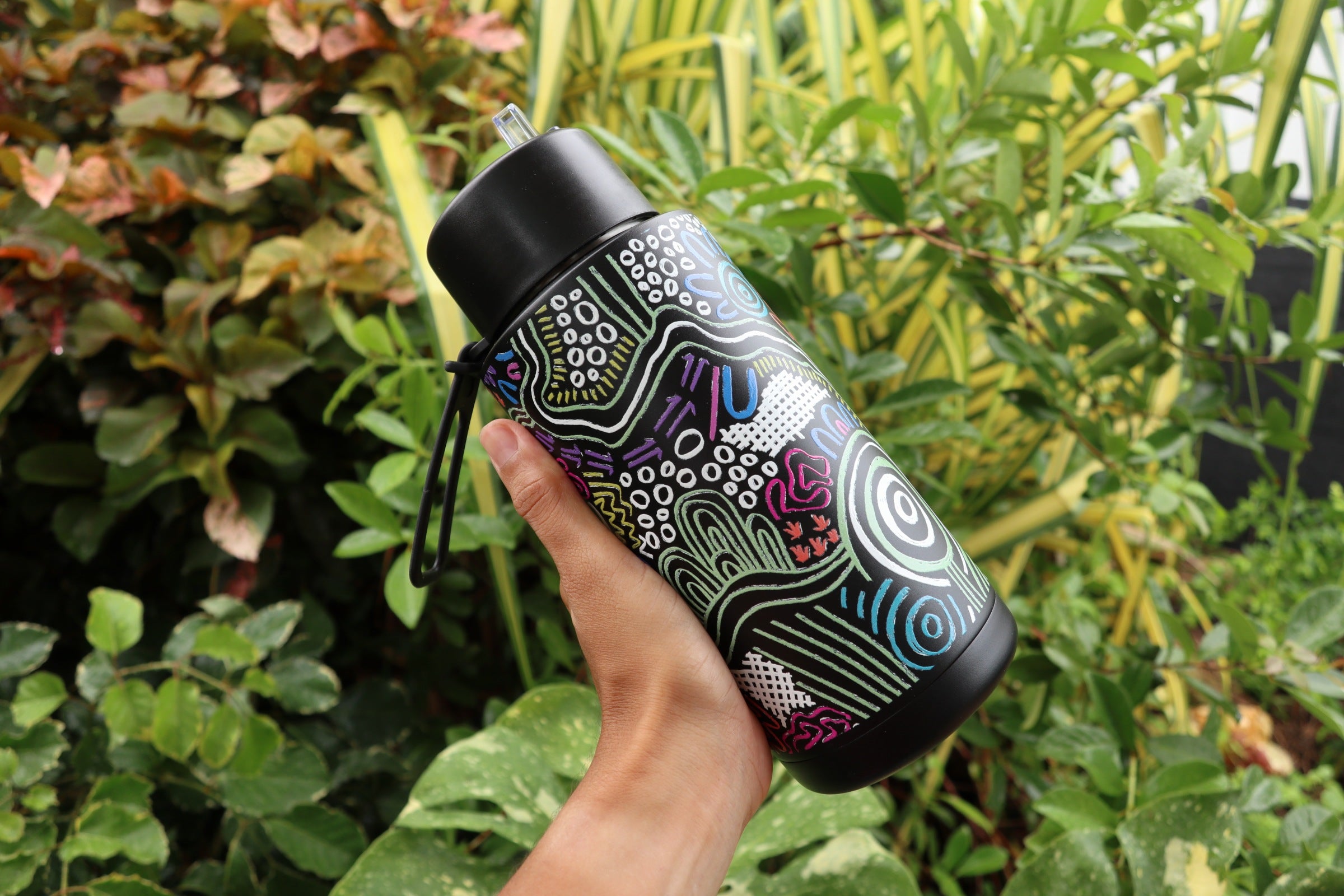 Tracking 1L Water Bottle – Aboriginal Art