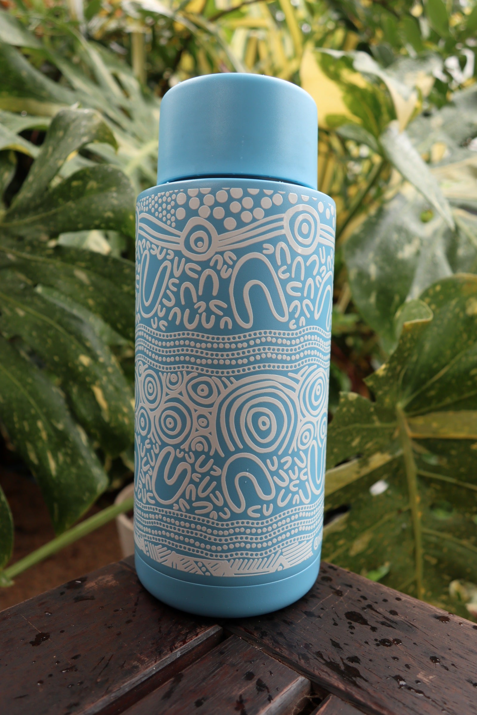 Layered Land 1L- 32oz Water Bottle – Aboriginal Art